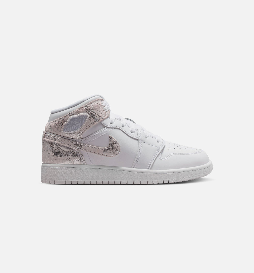 Air Jordan 1 Mid SE Grade School Shoe - White/Field Silver
