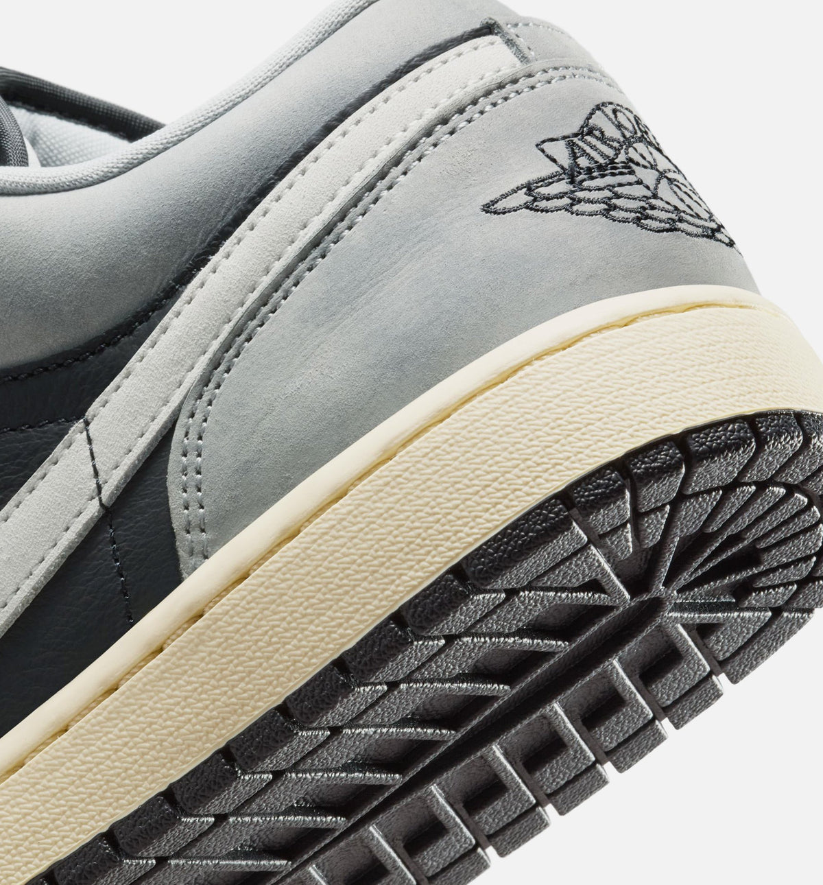 Air Jordan 1 Low SE Men's Shoe - Light Smoke Grey/White/Off Noir