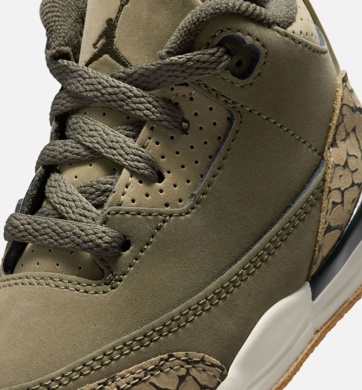 Air Jordan 3 Retro Medium Olive Infant/Toddler Shoe - Medium Olive/Sequoia/Neutral Olive/Sail